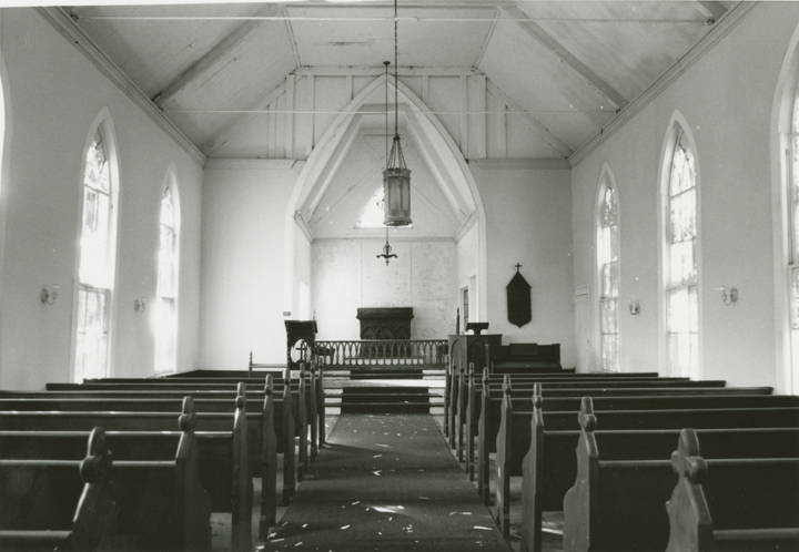 Nave_and_chancel_of_the_Grace_Episcopal_Church_in_Clayton_Alabama