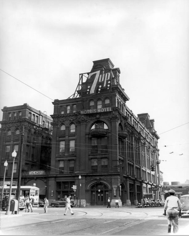 [Image: Morris_Hotel_exterior_with_7Up_sign-ca.-...401335.jpg]