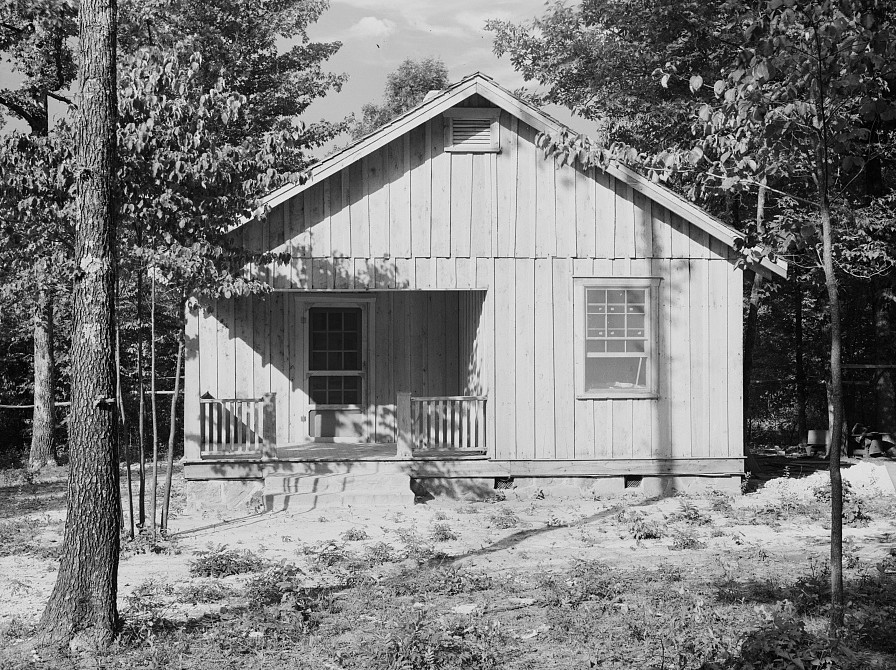 Skyline 1936 new house