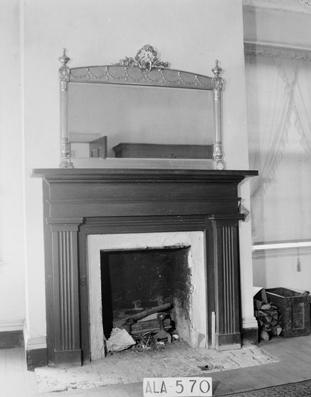 glennville plantation14MANTEL IN S.E. ROOM, UPSTAIRS - Elmoreland