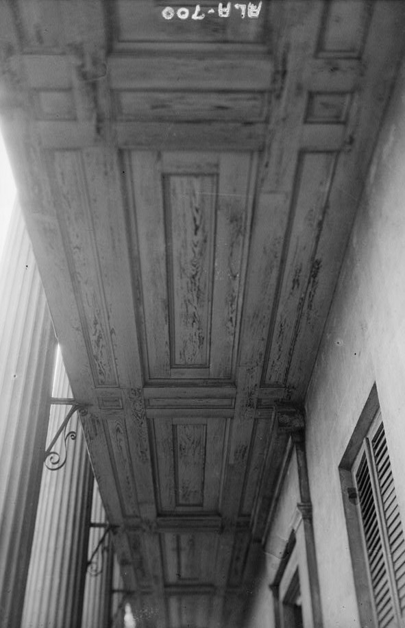 Sturdivant Hall 1934 under balcony porch