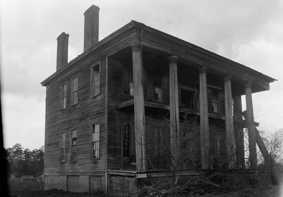 W. N. Manning, Photographer, March 13, 1934. FRONT ELEVATION. - Vickers-Chapman-Gordon House, State Highway 69, Grove Hill, Clarke County, AL
