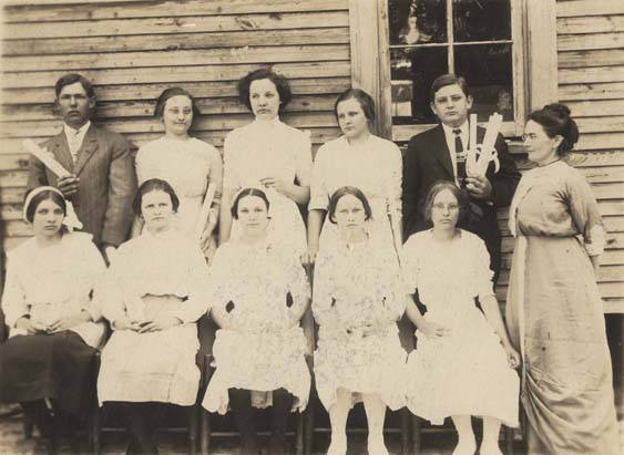 Graduating_class_at_Haw_Ridge_Rural_School_in_Dale_County_Alabama