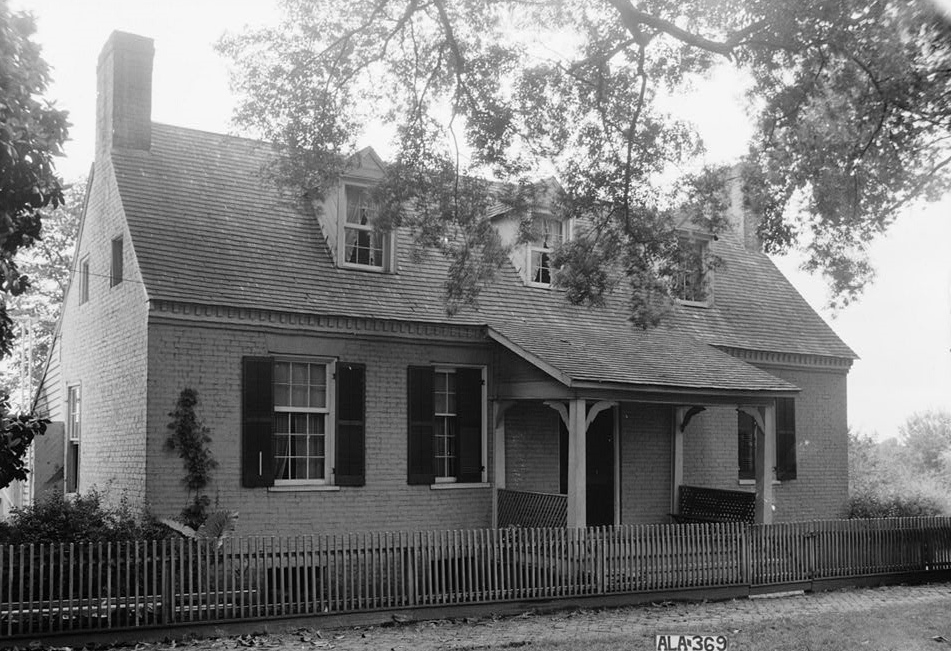 Alex Bush, Photographer, May 20, 1935 FRONT AND SOUTH SIDE, FACES EAST - Hundley House, Market Street, Mooresville, Limestone County, AL
