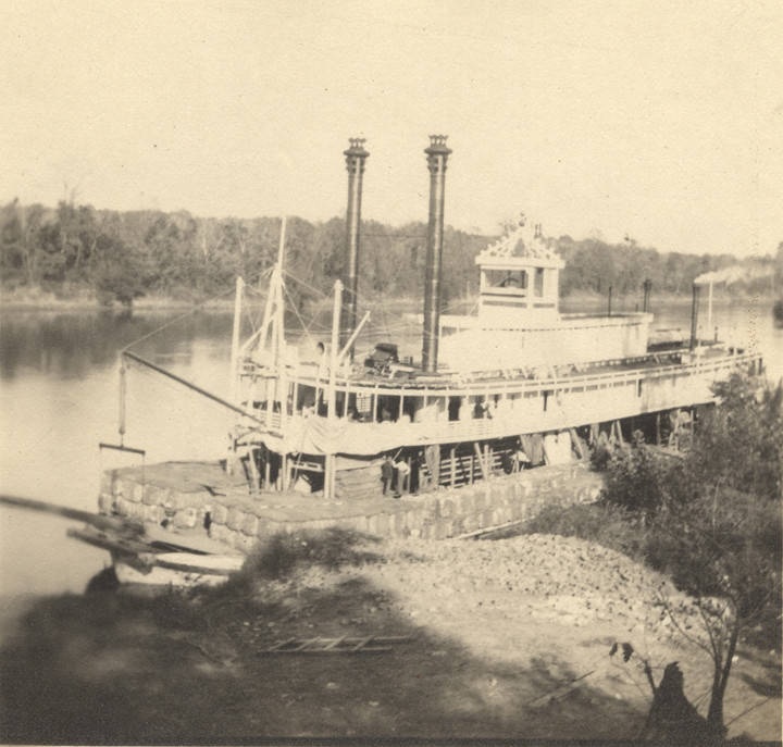 Steamboat John Quill at Deer's Landing in Claiborne, Alabama (Alabama Department of Archives and History)