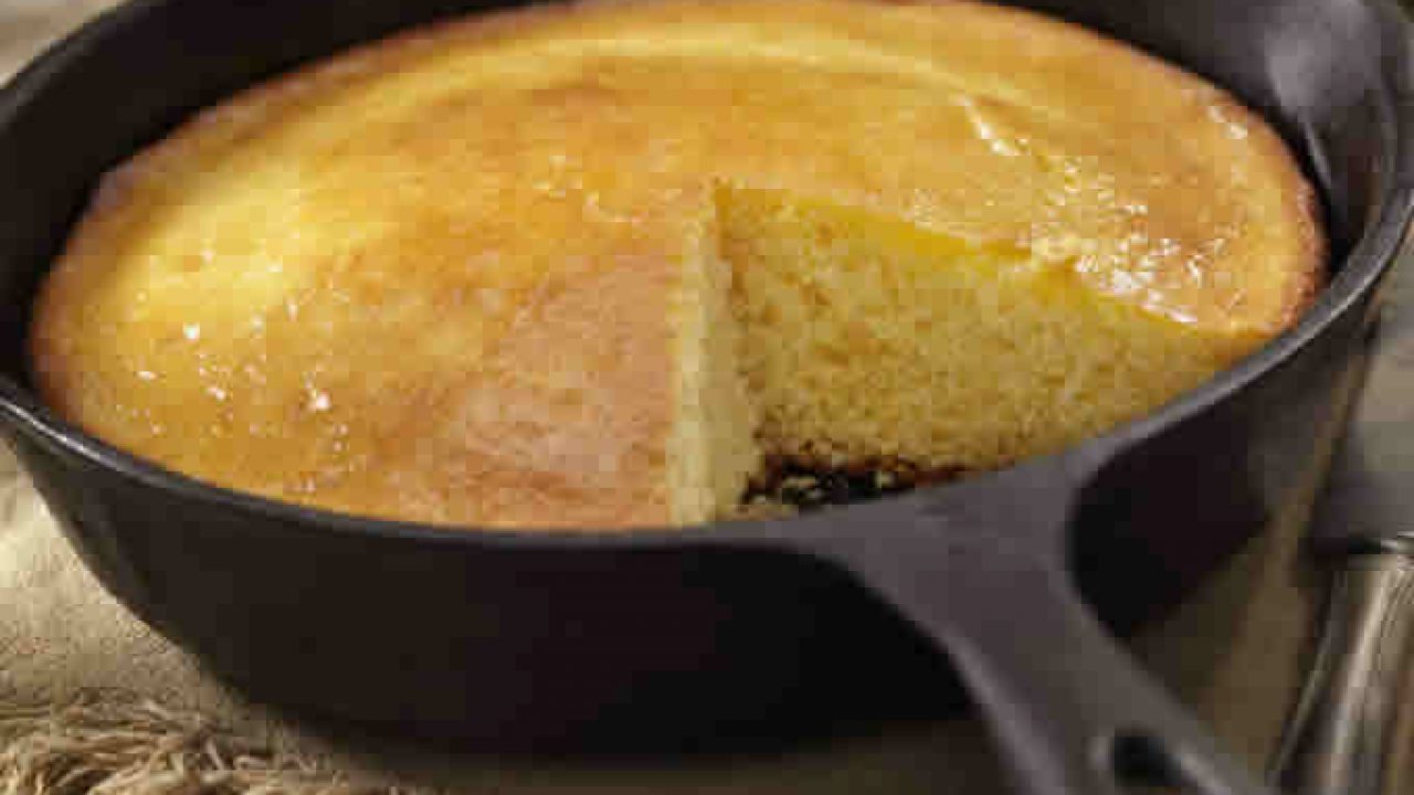 Featured image of post Hot Water Cornbread Paula Deen The recipe s name hoecake comes from when field workers would cook bread they would cook it on a