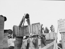 PATRON + Rammed earth houses [photographs] in Gardendale, Jefferson County, Alabama – stood the test of time