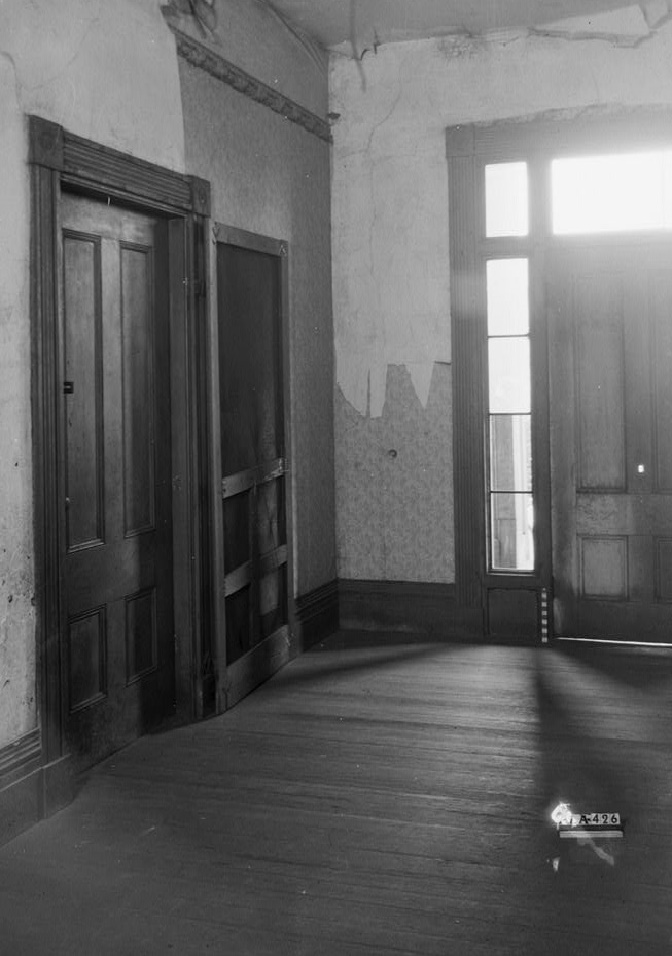 Alex Bush, Photographer, March 4, 1937 LOOKING NORTH IN MAIN HALL - Benjamin Pinckney Worthington House, Sixth Avenue South, Birmingham, Jefferson County, AL
