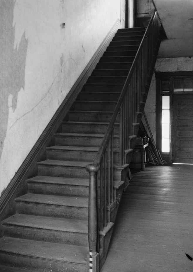 Alex Bush, Photographer, March 4, 1937 STAIRWAY TO REAR OF MAIN HALL - Benjamin Pinckney Worthington House, Sixth Avenue South, Birmingham, Jefferson County, AL