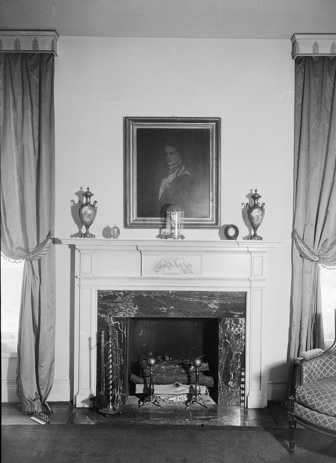 Arlington Alex Bush, Photographer, March 5, 1937 MANTEL ON WEST WALL OF PARLOR - Arlington Place, 331 Cotton Avenue, Southwest, Birmingham, Jefferson County, AL