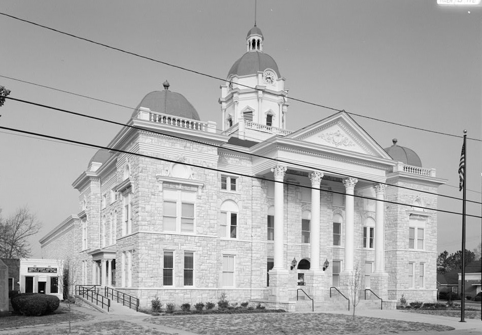 Shelby County Courthouse on Main street (Library of Congress)