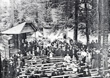 PATRON – Large crowds once gathered at camp meetings in early Alabama