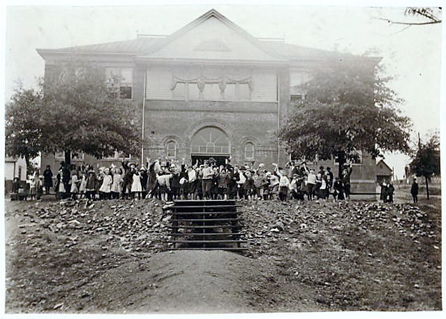 Anniston Public School ca. 1913 (Library of Congress)