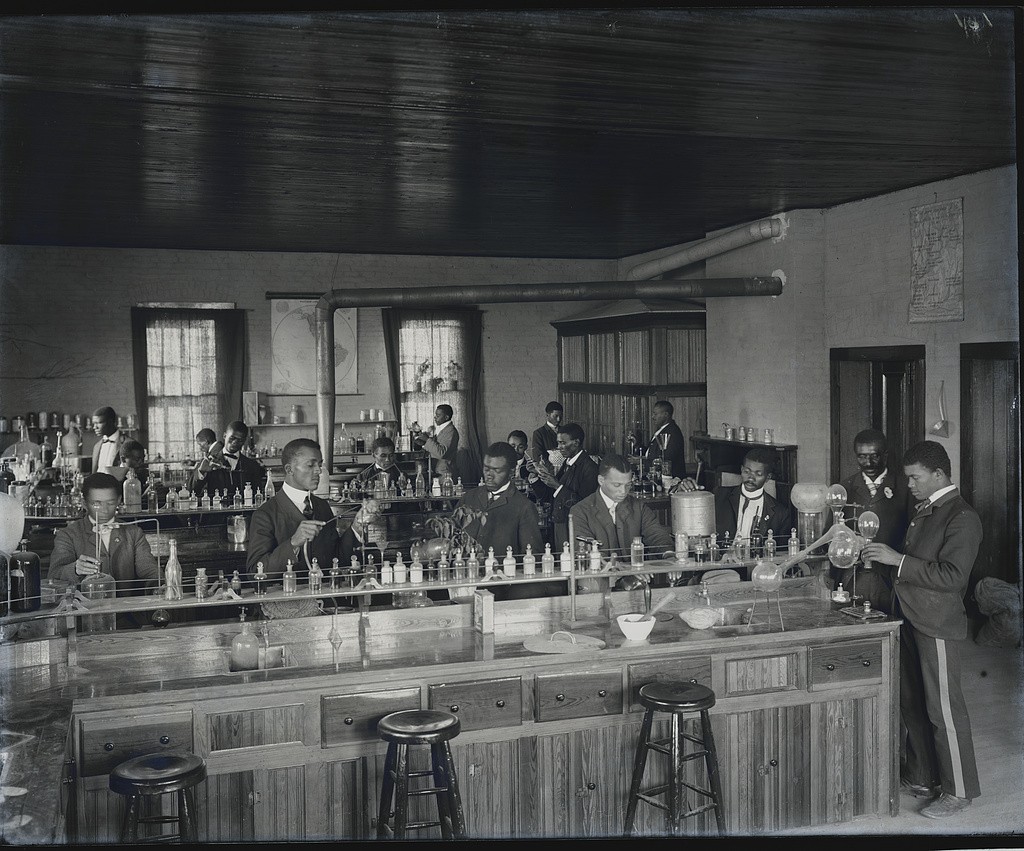 Tuskegee - Chemistry lab, George Washington Carver in door 1902 (library of congress)