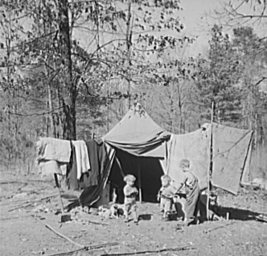 Children who live in a migrant camp on U.S. Highway No. 31, near Birmingham, Alabama (Library of Congress)