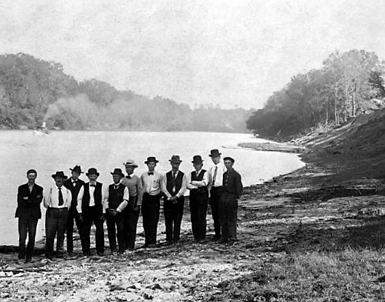 surveyors-at-st-stephens-bluff-tombigbee-river-library-of-congress