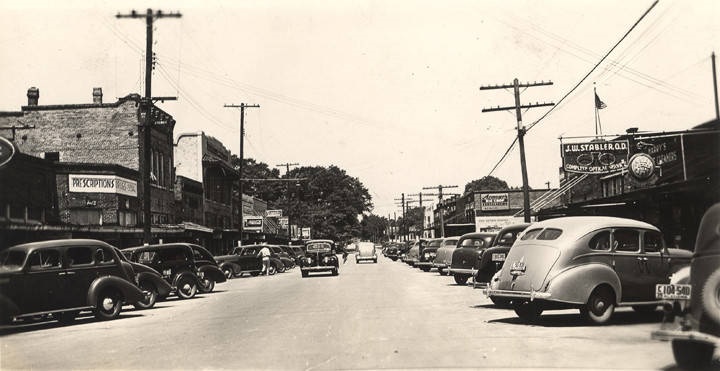 PATRON +The life of a Country Merchant  1939 in Escambia County, Alabama