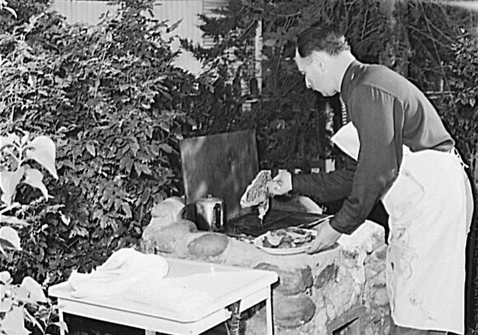 RECIPE WEDNESDAY: Barbecue Spareribs – recipe from the 1940s