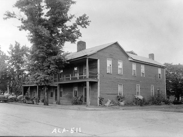 PATRON + Do you know the exact location of the historic Dennis hotel in present-day Dadeville, Alabama?