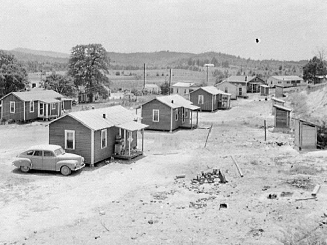 PATRON + Old photos from 1942 in Childersburg, Alabama